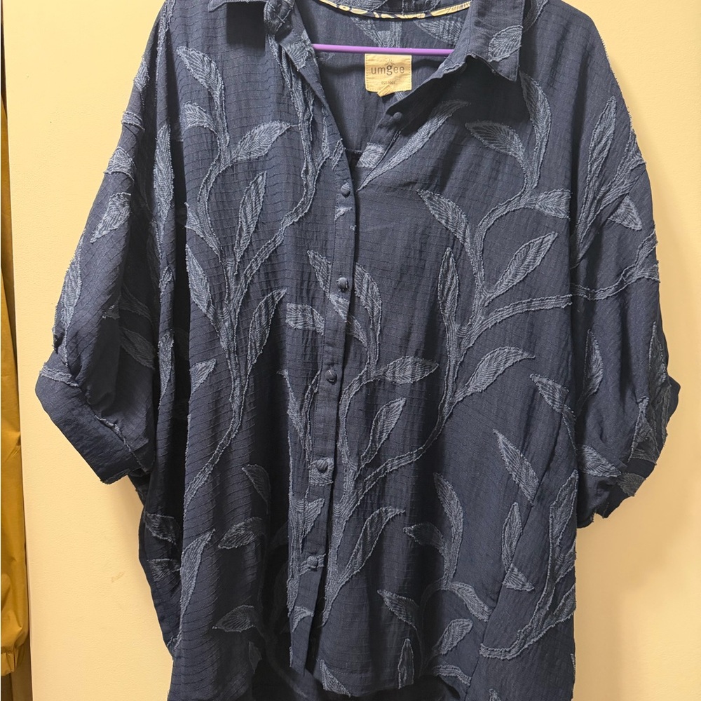 Umgee Navy Leaf Print Shirt